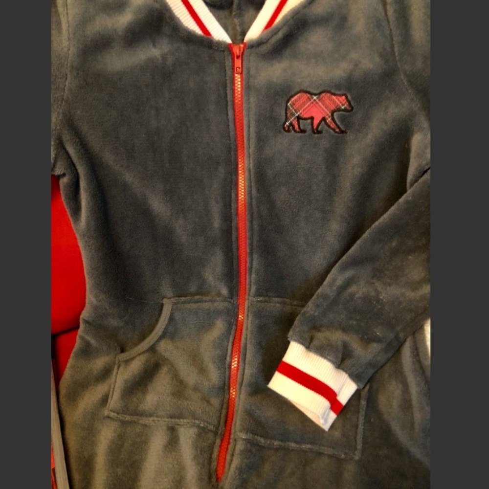 ONESIE ❤️ brand-new w/o tags